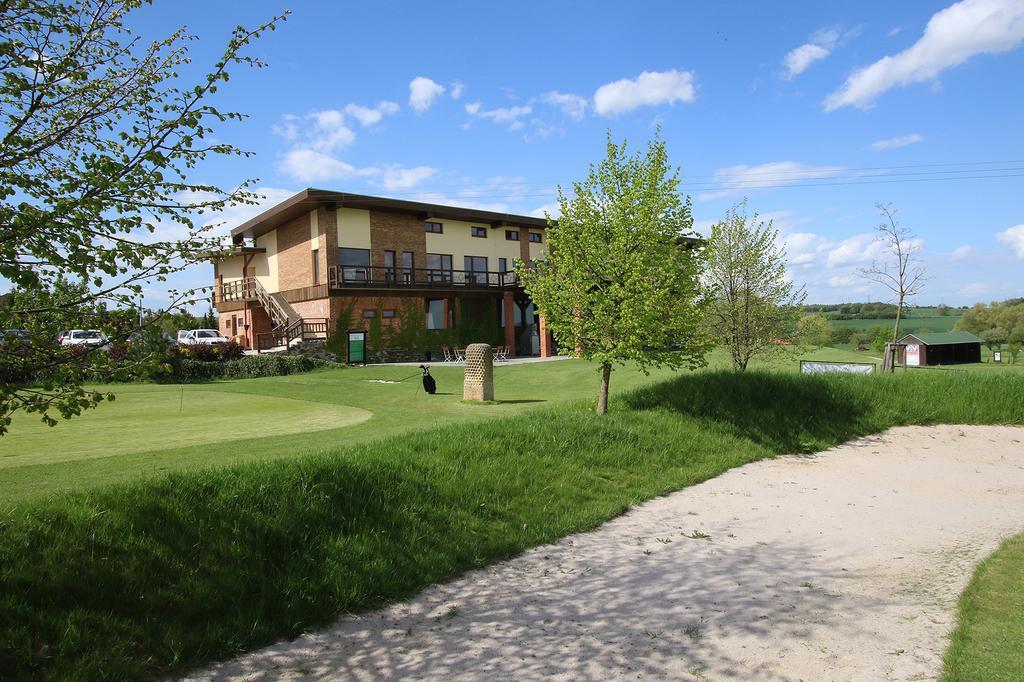 Areal Botanika Hotel Unhošť Exterior foto