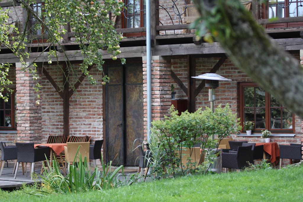 Areal Botanika Hotel Unhošť Exterior foto