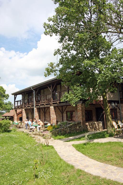 Areal Botanika Hotel Unhošť Exterior foto
