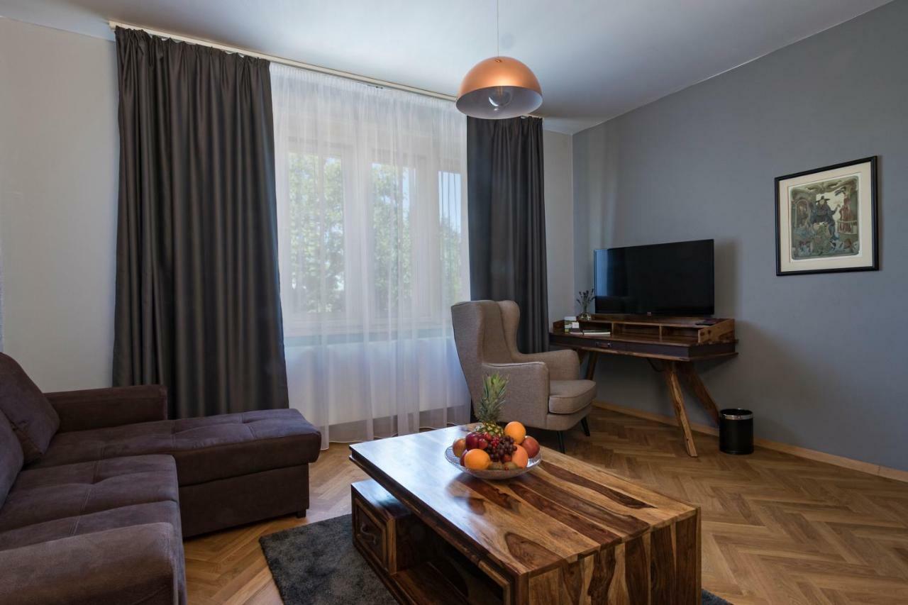 Areal Botanika Hotel Unhošť Exterior foto